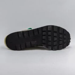 Nike Vaporwaffle Sacai Villain Red Neptune Green -Nike 2R0A2613