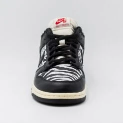 Nike Dunk SB Low OG QS Quartersnacks Zebra -Nike 2R0A3269