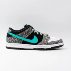 Nike Dunk SB Low Atmos Elephant