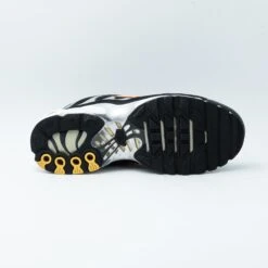 Nike Air Max Plus Black Dark Grey Hyper Crimson -Nike Air Max Plus Black Dark Grey Hyper Crimson 4