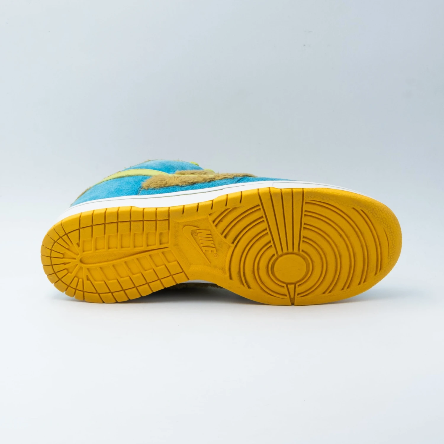 Nike Dunk SB Low Baby Bear 4 Nike Dunk SB Low Baby Bear – Image 4