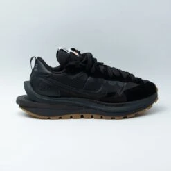 Nike Vaporwaffle Sacai Black Gum -Nike DSF4909