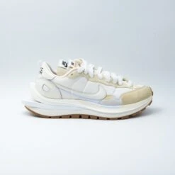 Nike Vaporwaffle Sacai Sail Gum -Nike DSF4925