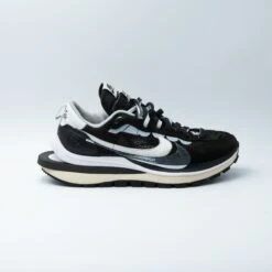 Nike Vaporwaffle Sacai Black White