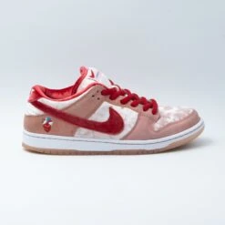 Nike Dunk SB Low StrangeLove Skateboards 36 Nike Dunk SB Low StrangeLove Skateboards -Nike DSF5063