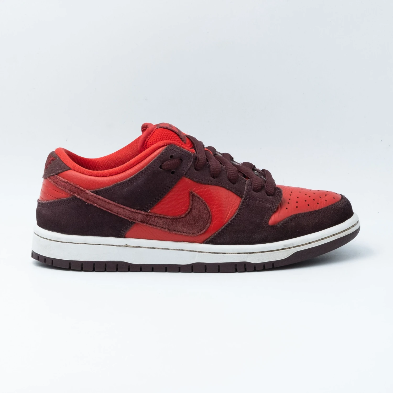 Nike Dunk Low Pro SB 'Fruity Pack - Cherry' 1 Nike Dunk Low Pro SB 'Fruity Pack - Cherry'