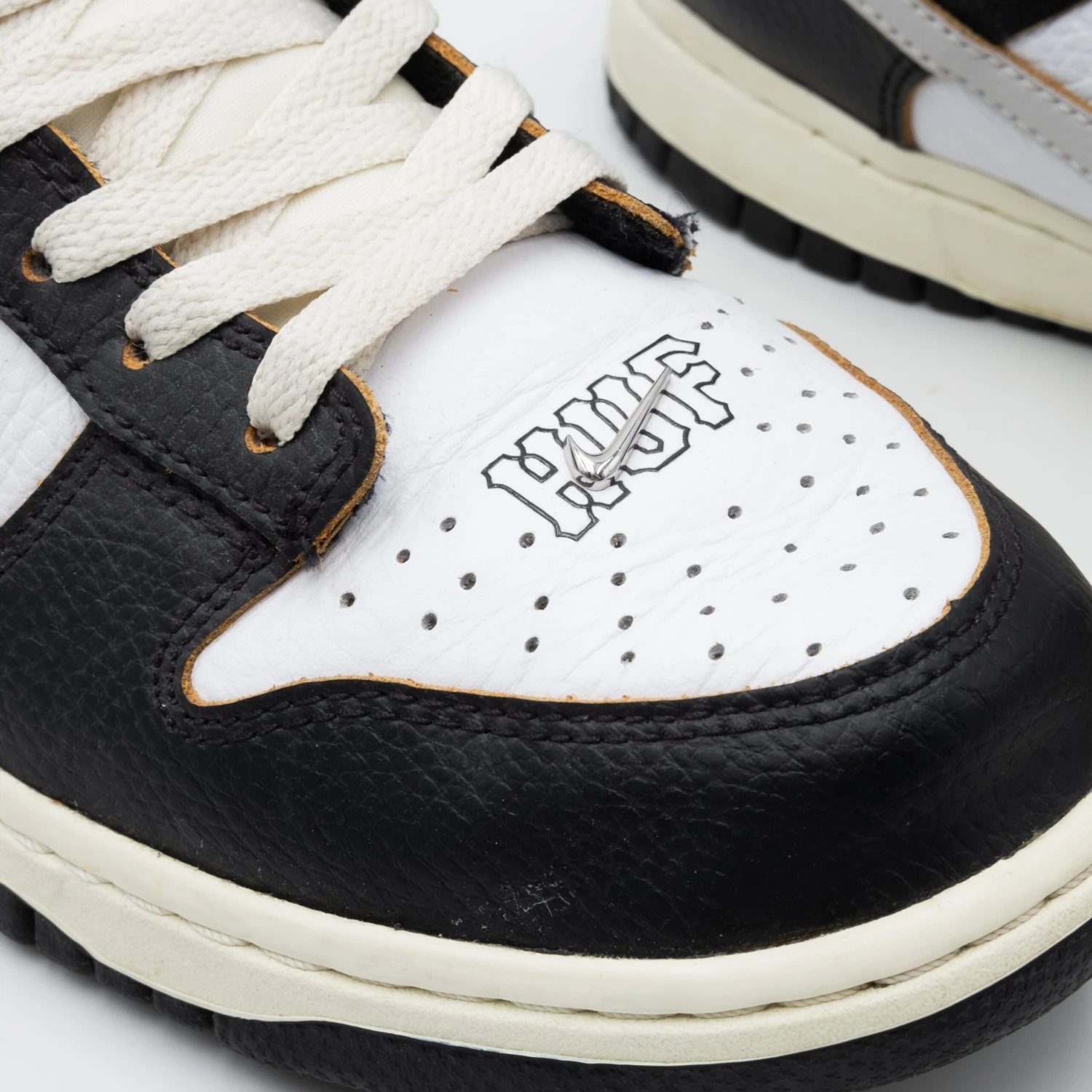 Nike Dunk SB Low HUF San Francisco 9 Nike Dunk SB Low HUF San Francisco – Image 9