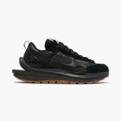 Nike Vaporwaffle Sacai Black Gum